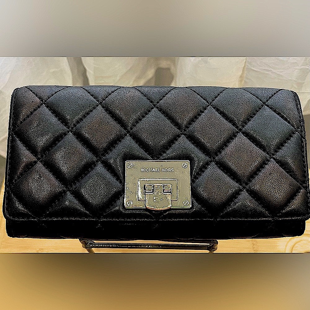 Michael Kors Astrid Quilted Black Leather Turn-Lock Carryall Wallet Clutch